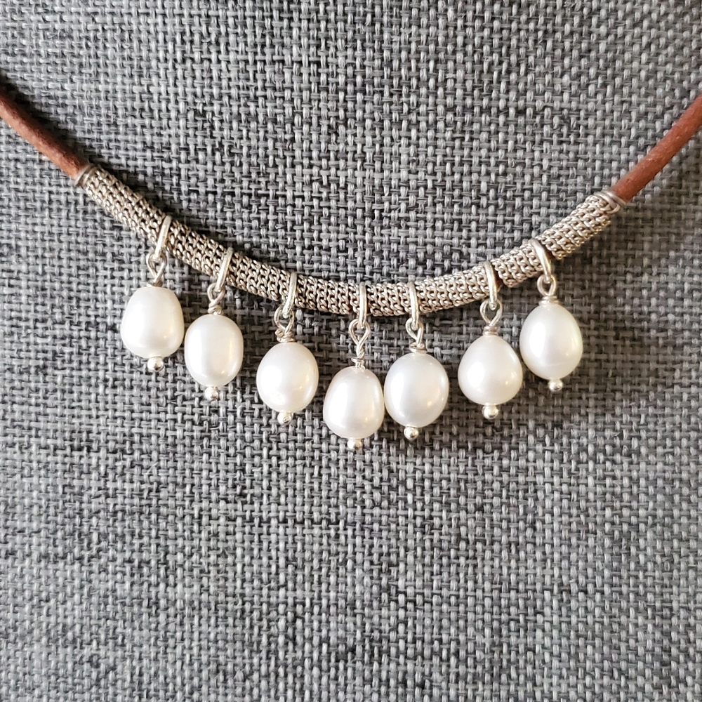 Silpada Pearls Of Wisdom sterling leather and freshwater pearl necklace - Picture 7 of 14